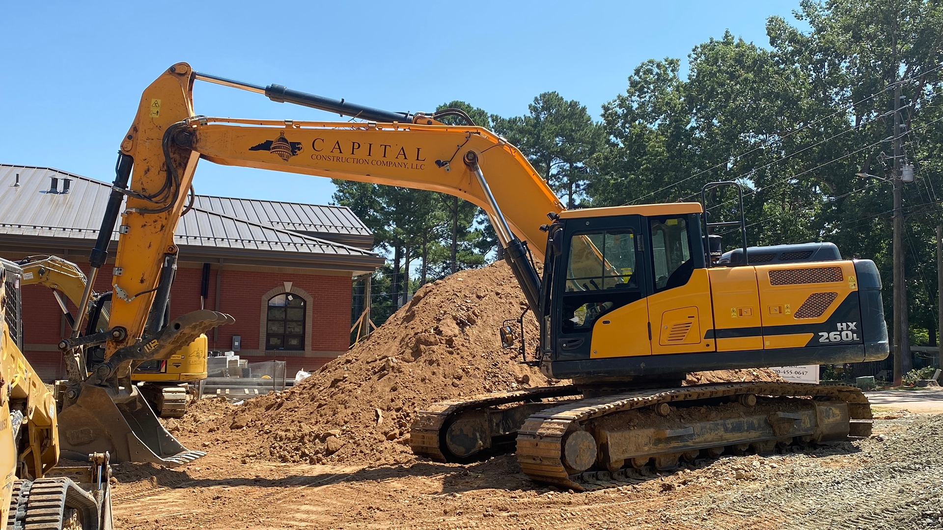Captial-Construction-HX260L-7