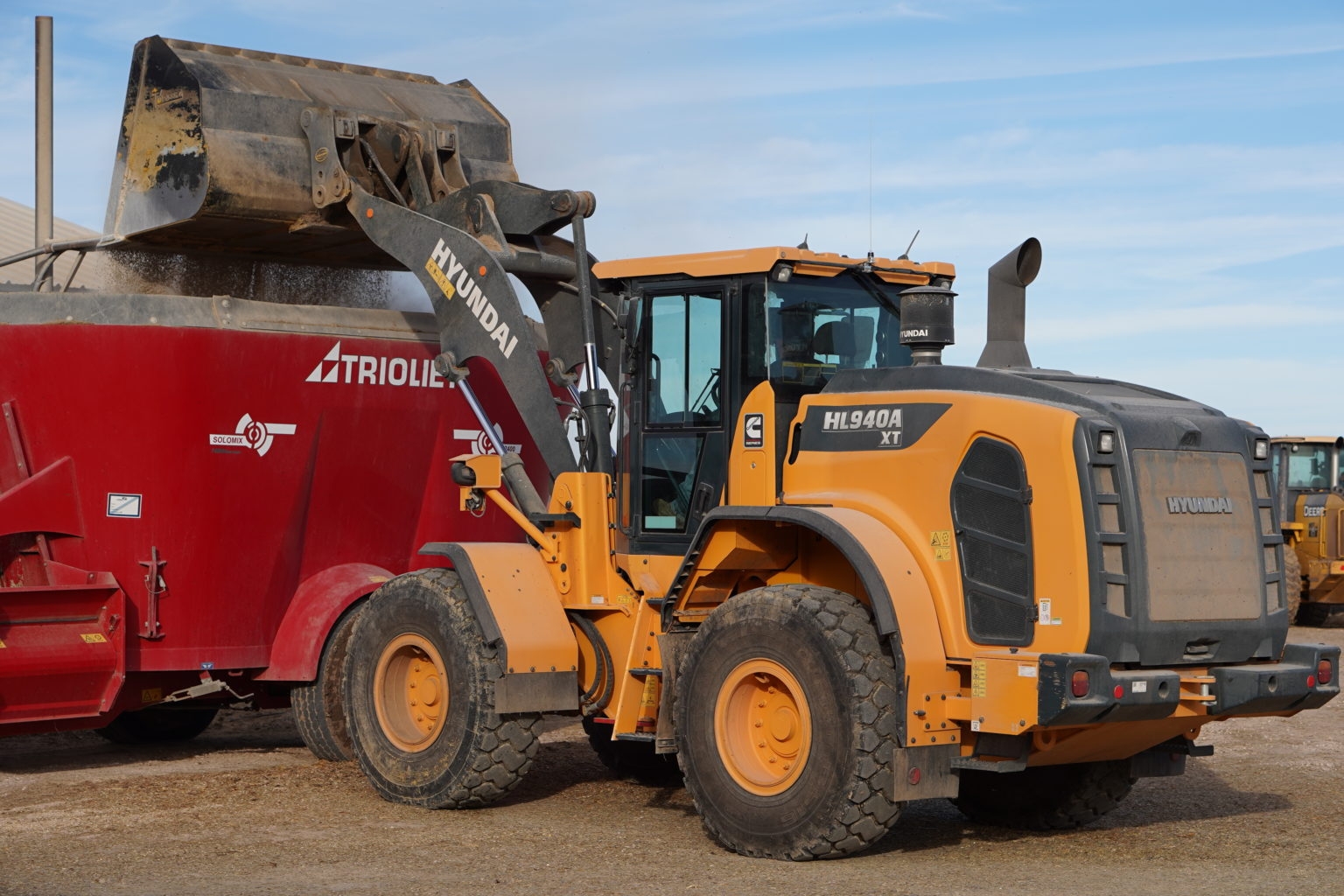 Foote Cattle Company Uses Hyundai Loader to Run Operations Smoothly