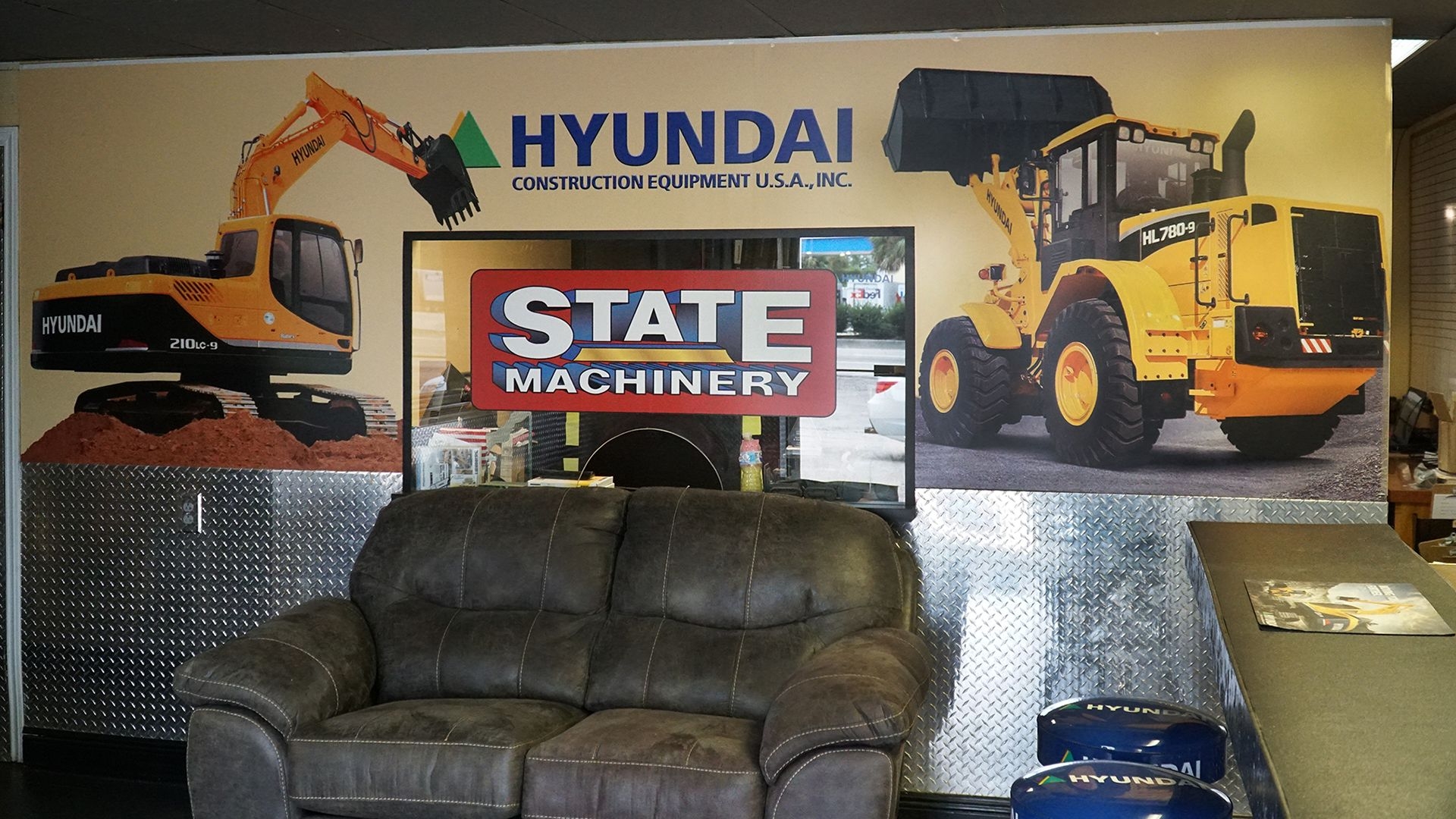 state-machinery-mural1920-1