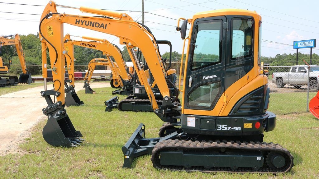 crosby-equipment-macon-dealership-hyundai-mini-excavators