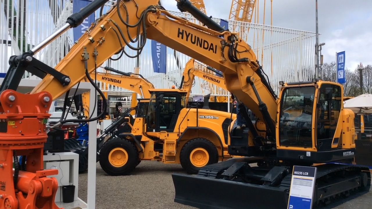 Hyundai Wheel Loaders and Excavators On Display At Bauma 2016