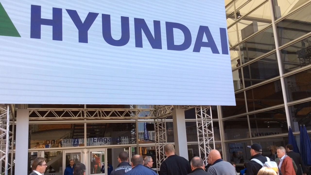 Hyundai Bauma 2016 Building Sign