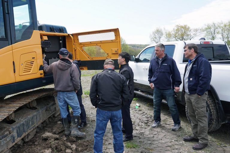 Ed Zehler George & Swede HX160L Excavator