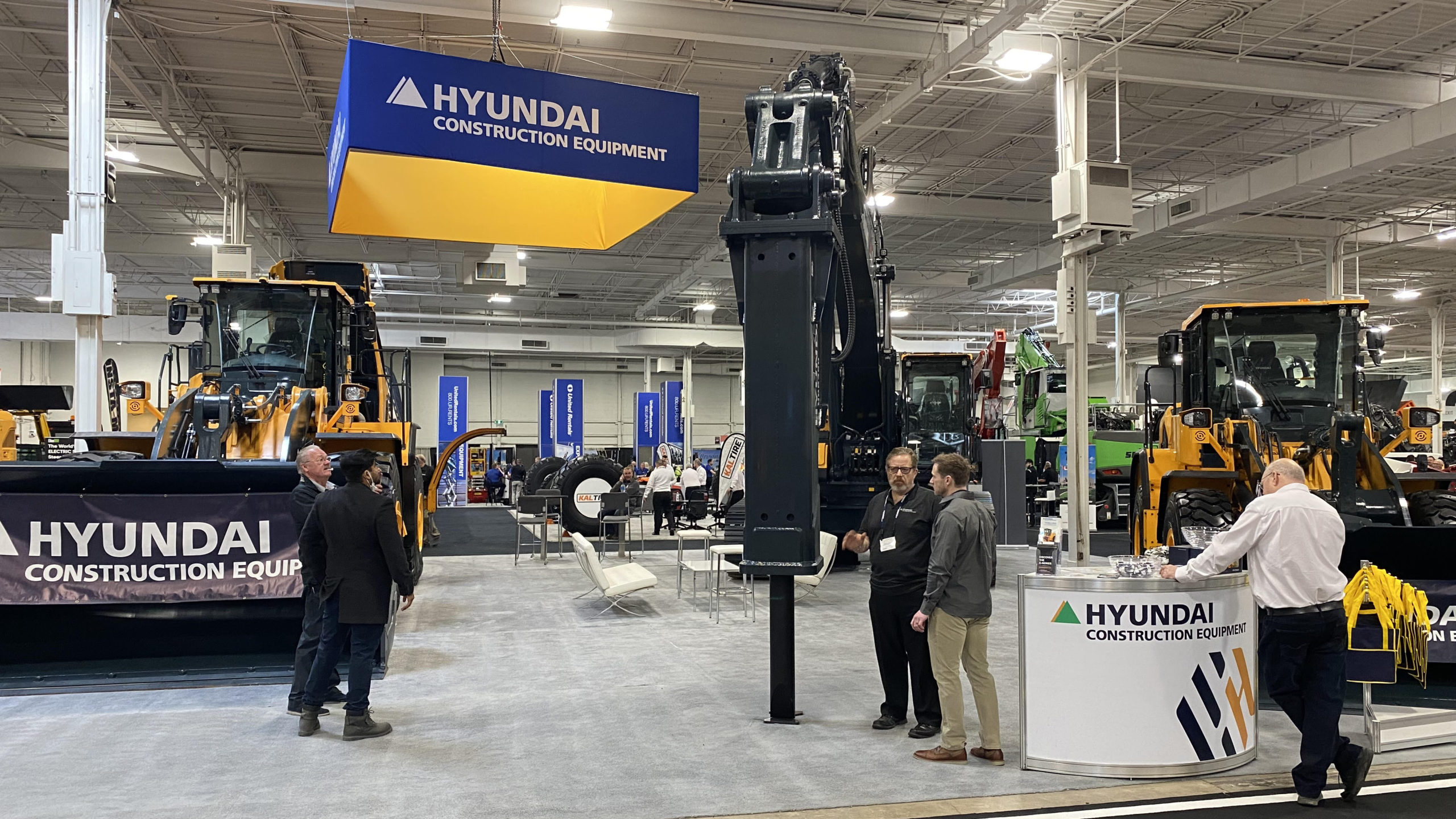 Hyundai Brings Its Latest Excavators and Wheel Loaders to National Heavy Equipment Show 2024